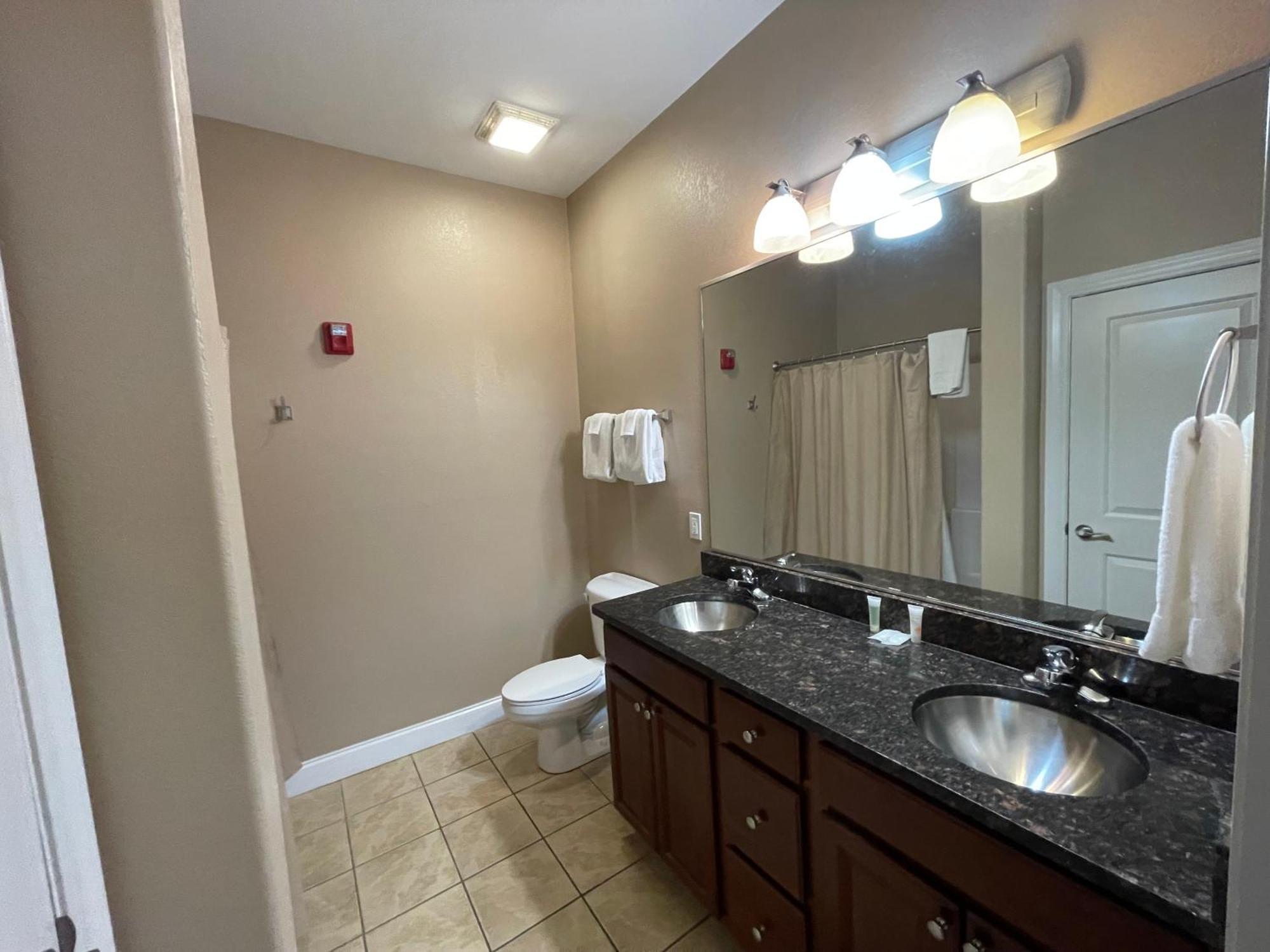 Venus 153 By Stony Brook Apartment *
